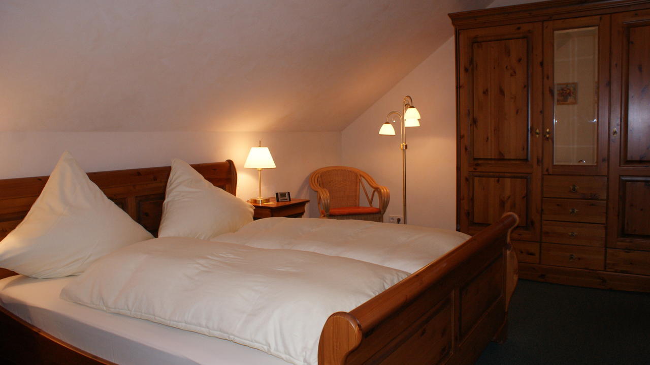 Landhotel Loenskrug Hellental Phòng bức ảnh