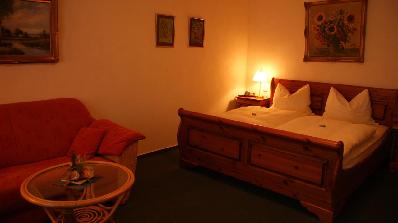 Landhotel Loenskrug Hellental Phòng bức ảnh